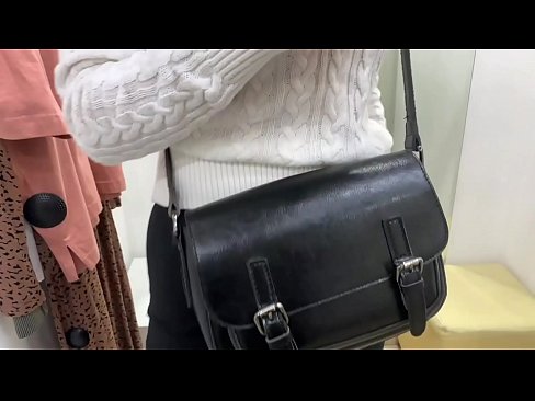 ❤️ Ëffentlech Masturbatioun vu jonke Bitch FeralBerry mat engem Dildo am Fittingsraum ❌ Qualitéit Sex bei eis lb.onlyhdporn.ru ❤